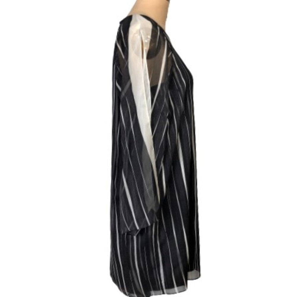Halston Heritage Striped Crinkle Chiffon square link detail shift dress - Picture 6 of 16
